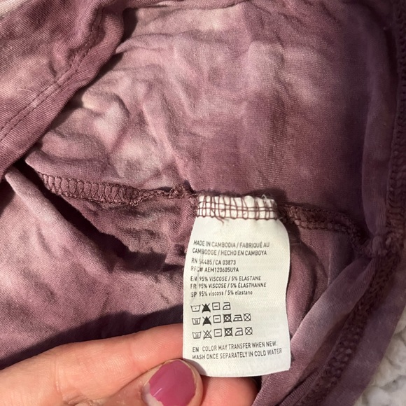 American Eagle Outfitters t-shirt - Picture 4 of 4